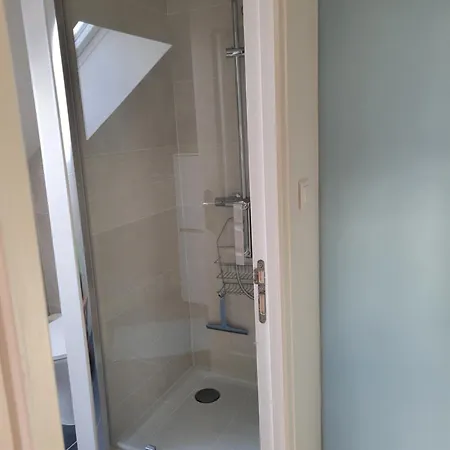 Chambre Double Avec Sdb, Wc Prives Beauvais